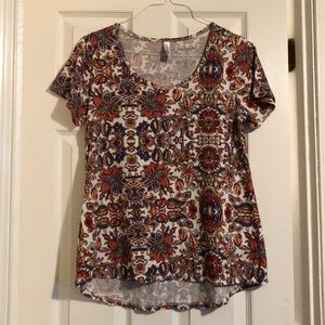LuLaRoe Extremely Soft T-shirt